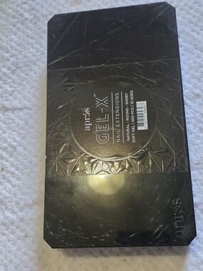 GEL-XX Natural Round Short Soft Gel Nail Extensions - Black Case